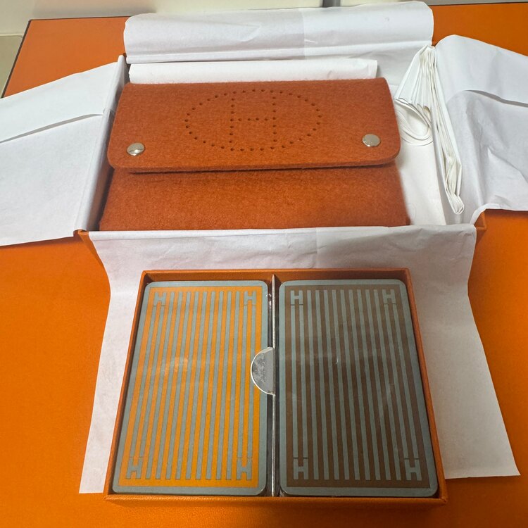 エルメス トランプ・トランプケース（その他のおもちゃ）の商品画像 - 査定依頼日：2025年5月16日 - 最高査定価格：14,000円