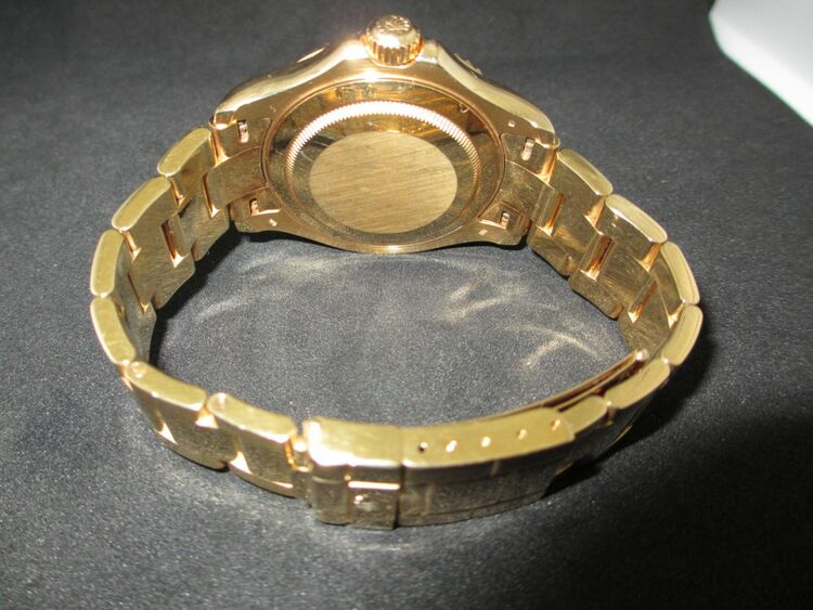 ロレックス ヨットマスター 1662（高級時計）の商品画像 - 査定依頼日：2025年9月1日 - 最高査定価格：3,200,000円