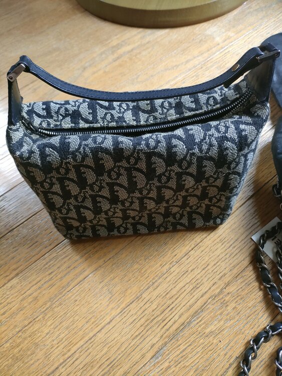 わからない（ブランドバッグ）の商品画像 - 査定依頼日：2025年12月24日 - 最高査定価格：70,000円