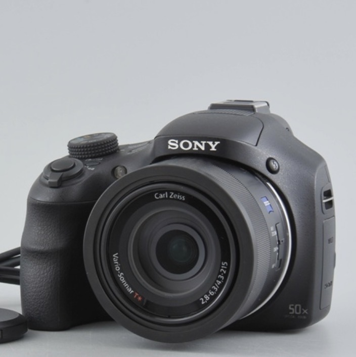 Cyber-shot DSC-HX400V C （カメラ）の商品画像 - 査定依頼日：2026年2月2日 - 最高査定価格：19,000円