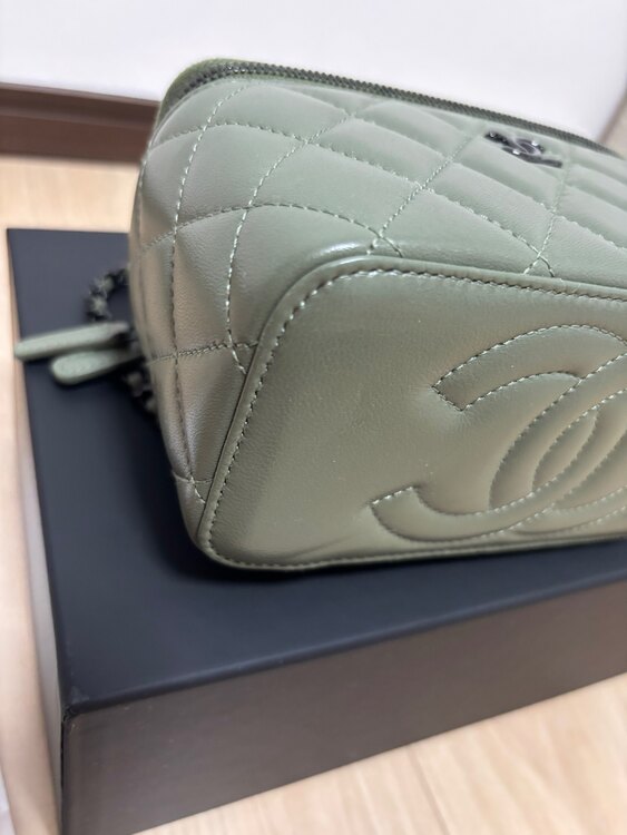 シャネル　ハンドル付　バニティ（ブランドバッグ）の商品画像 - 査定依頼日：2025年5月26日 - 最高査定価格：400,000円