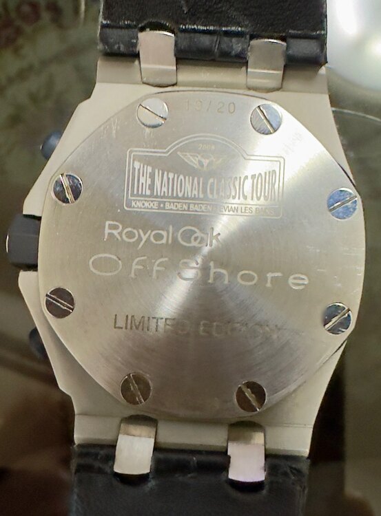 ザ・クラシックツアーリミットエディション（高級時計）の商品画像 - 査定依頼日：2024年12月20日 - 最高査定価格：3,400,000円
