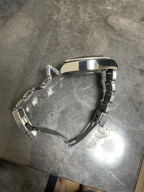 チューダー ブラックベイ 79230（高級時計）の商品画像 - 査定依頼日：2025年4月3日 - 最高査定価格：300,000円