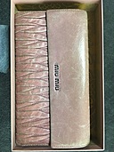 miu miu 長財布（ブランド財布・小物）の商品画像 - 査定依頼日：2019年12月30日 - 最高査定価格：100円