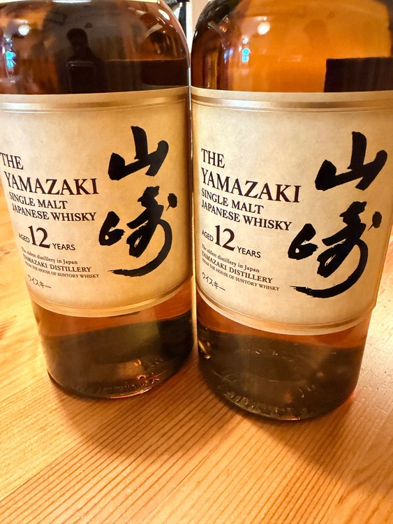 ウイスキー サントリー山崎 （お酒）の商品画像 - 査定依頼日：2026年1月8日 - 最高査定価格：38,000円