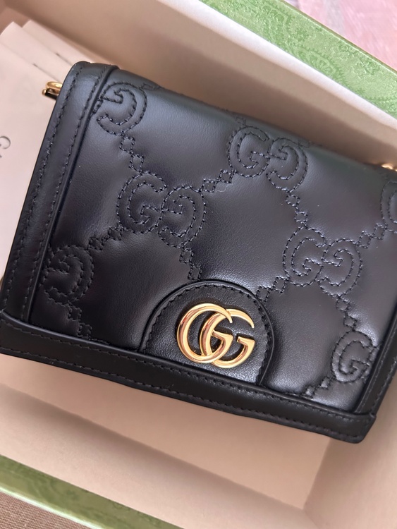 GGマトラッセショルダーバック（ブランドバッグ）の商品画像 - 査定依頼日：2026年1月12日 - 最高査定価格：80,000円