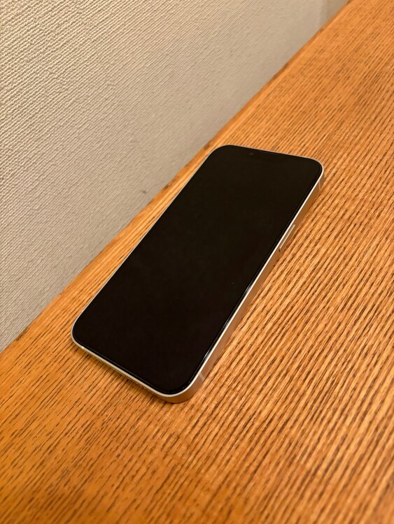 iphone13のMLNC3J/AとMLND3J/A（スマホ）の商品画像 - 査定依頼日：2025年2月1日 - 最高査定価格：41,000円