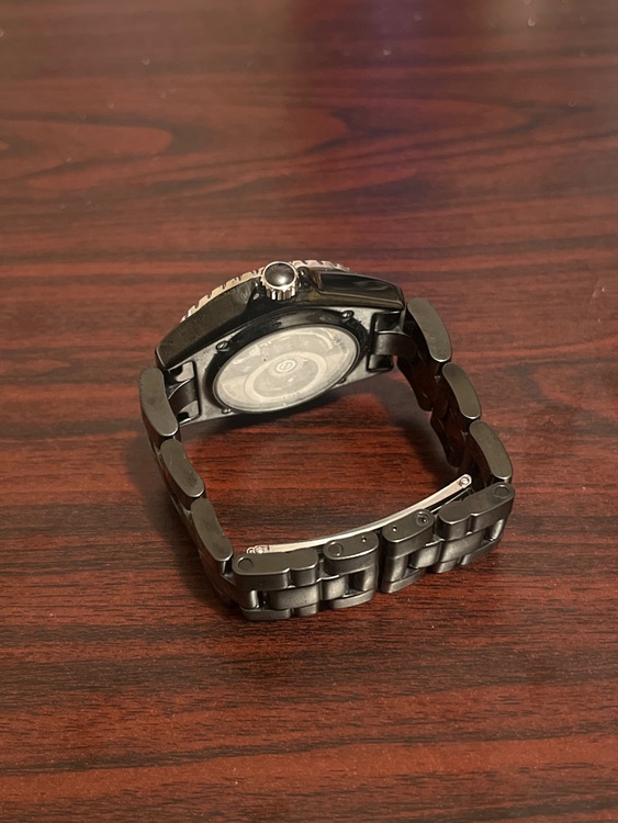 シャネル J12 H569（高級時計）の商品画像 - 査定依頼日：2025年11月2日 - 最高査定価格：500,000円