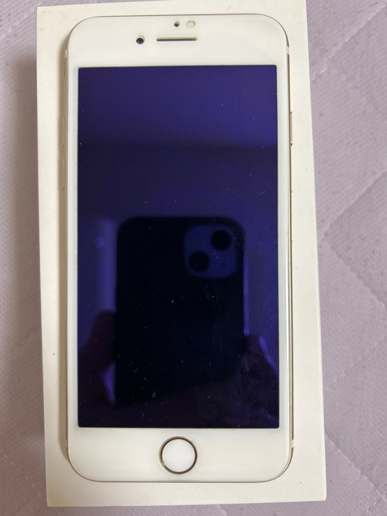 iPhone iPhone7 128GB docomo（スマホ）の商品画像 - 査定依頼日：2026年8月1日 - 最高査定価格：1,200円