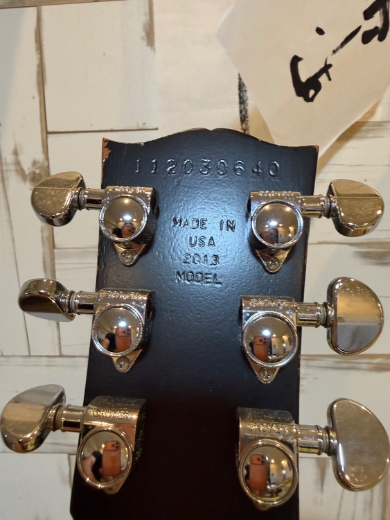 「2013年製 Gibson SG 60s Tribute、Ebony、シリア（ピアノ・楽器・PA機材）の商品画像 - 査定依頼日：2026年8月17日 - 最高査定価格：55,000円