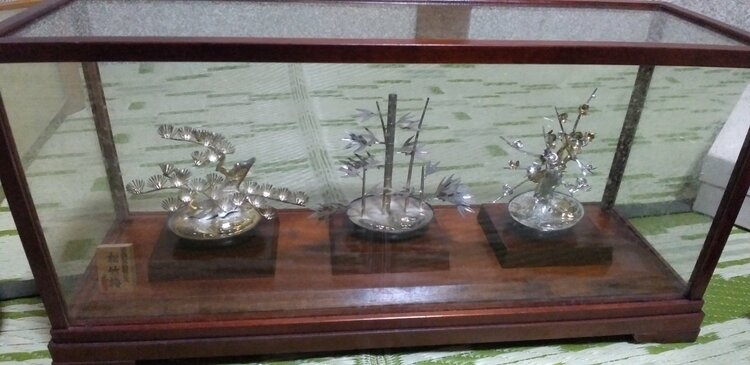 松竹梅洋銀仕上げ（美術品・骨董品）の商品画像 - 査定依頼日：2026年3月25日 - 最高査定価格：100,000円