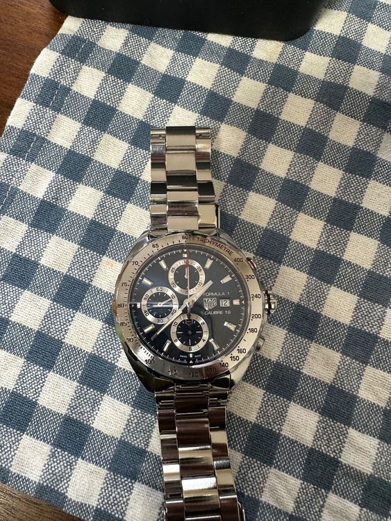 タグホイヤー フォーミュラ CAZ2015-0 RQw105（高級時計）の商品画像 - 査定依頼日：2025年12月14日 - 最高査定価格：200,000円