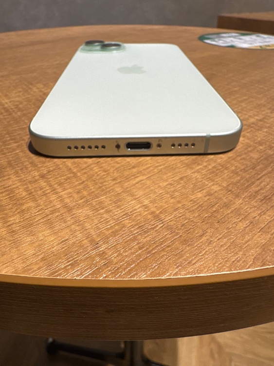iPhone iPhone 15 Plus 128GB SIMフリー（スマホ）の商品画像 - 査定依頼日：2026年9月5日 - 最高査定価格：73,000円