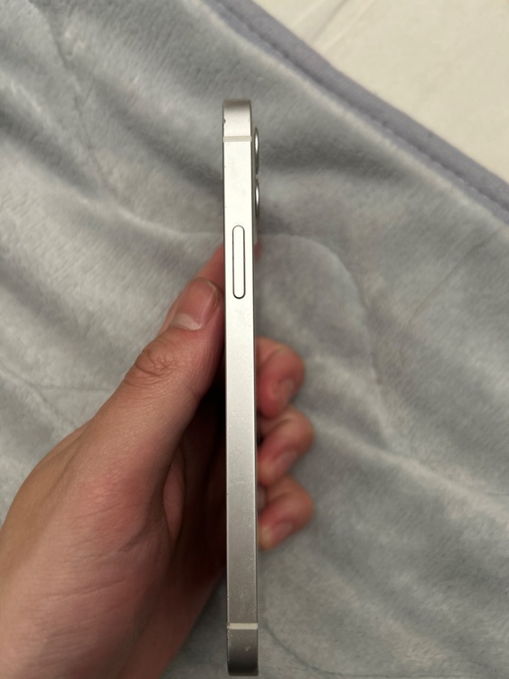 iPhone 12 128GB SIMフリー（スマホ）の商品画像 - 査定依頼日：2026年4月17日 - 最高査定価格：25,000円