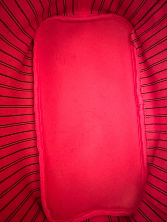 ルイヴィトン ネヴァーフル （ブランドバッグ）の商品画像 - 査定依頼日：2025年1月29日 - 最高査定価格：160,000円