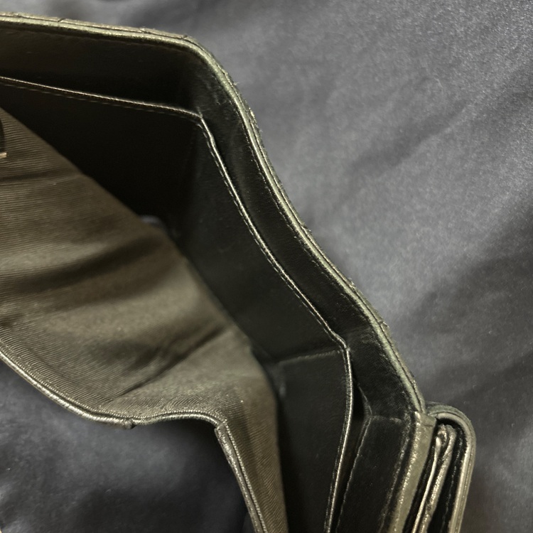 ボーイシャネル マトラッセ ココマーク スモールフラップ コンパクトウォレット（古着・ファッション）の商品画像 - 査定依頼日：2025年11月14日 - 最高査定価格：40,000円