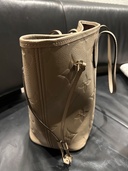 ネヴァーフル MM（ブランドバッグ）の商品画像 - 査定依頼日：2026年3月15日 - 最高査定価格：230,000円