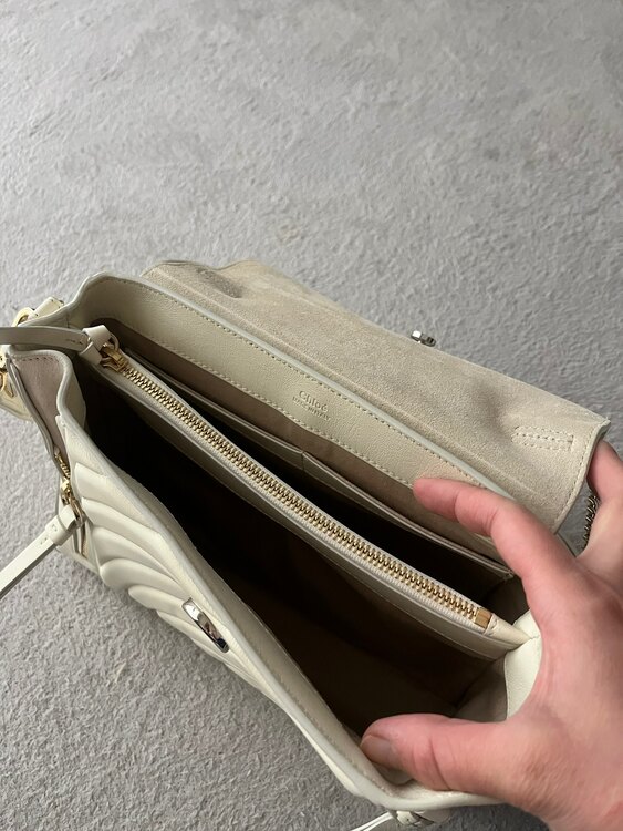 型番不明（ブランドバッグ）の商品画像 - 査定依頼日：2025年3月31日