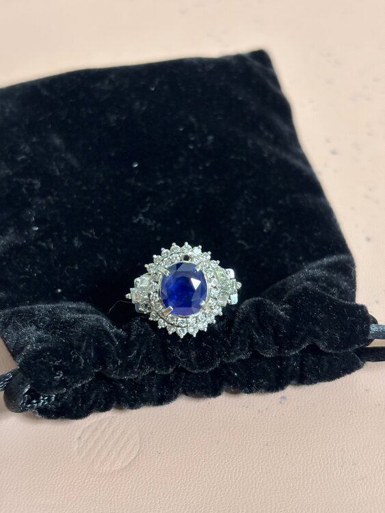 サファイア、ダイヤ、プラチナリング（宝石）の商品画像 - 査定依頼日：2025年1月4日 - 最高査定価格：600,000円