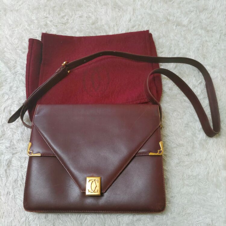 カルティエ ショルダーバック（ブランドバッグ）の商品画像 - 査定依頼日：2025年6月22日 - 最高査定価格：10,000円