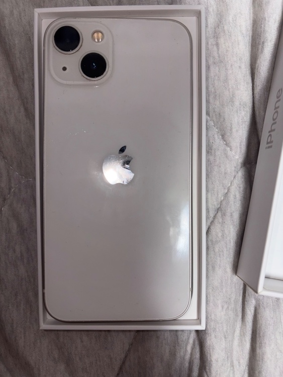 iPhone 13 128GB au（スマホ）の商品画像 - 査定依頼日：2026年4月9日 - 最高査定価格：28,000円