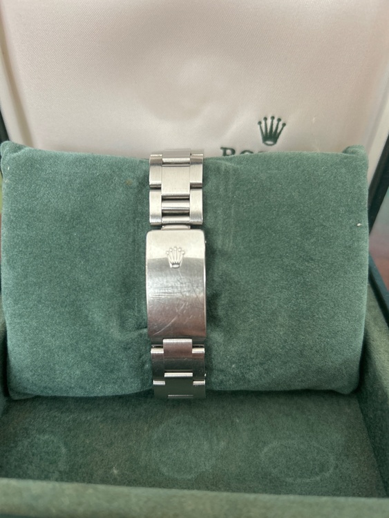 ロレックス パーペチュアル （高級時計）の商品画像 - 査定依頼日：2026年3月2日 - 最高査定価格：700,000円