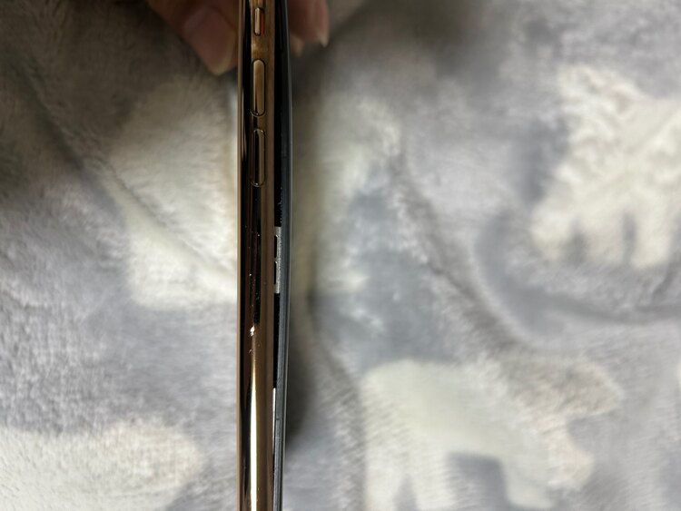 iPhone11pro 256GB（スマホ）の商品画像 - 査定依頼日：2025年4月8日 - 最高査定価格：10,000円