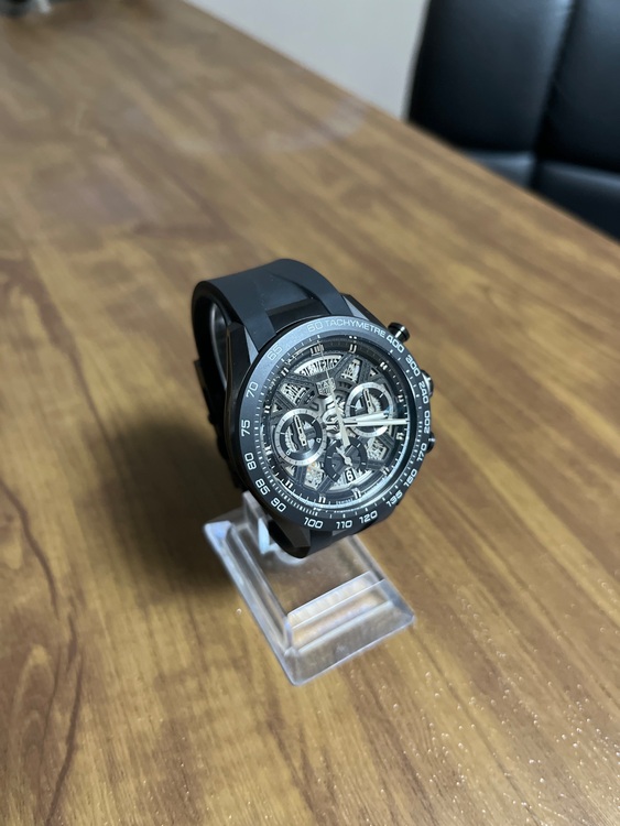  カレラ クロノグラフ エクストリームスポーツ（高級時計）の商品画像 - 査定依頼日：2025年10月7日 - 最高査定価格：660,000円