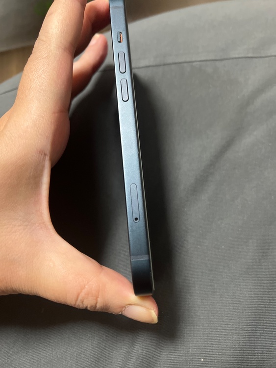iPhone iPhone 13 256GB Softbank（スマホ）の商品画像 - 査定依頼日：2026年7月19日 - 最高査定価格：36,000円
