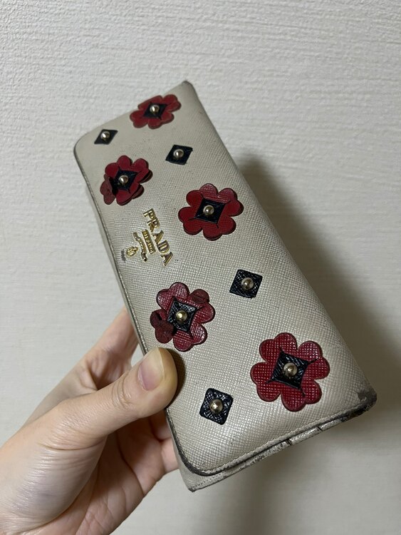 プラダ  （ブランドバッグ）の商品画像 - 査定依頼日：2025年5月17日 - 最高査定価格：3,500円