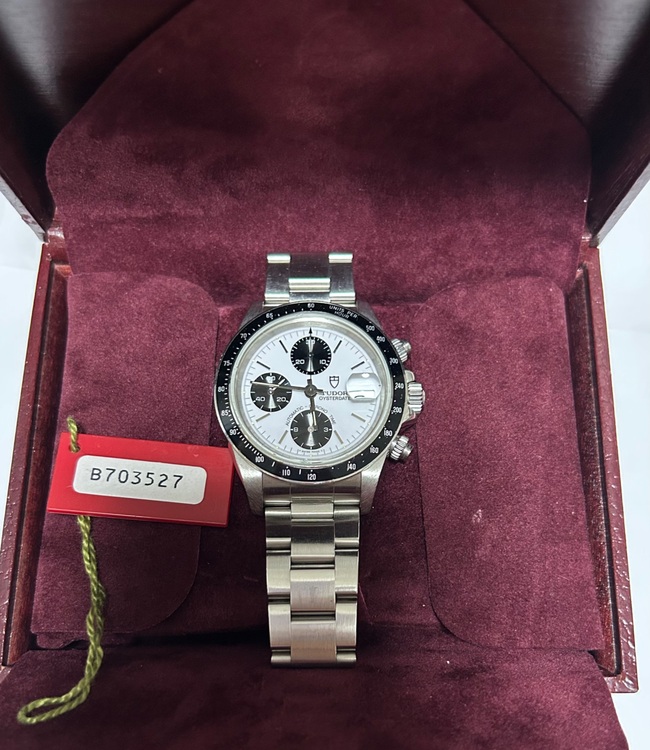 チューダー その他 7926（高級時計）の商品画像 - 査定依頼日：2025年8月15日 - 最高査定価格：540,000円