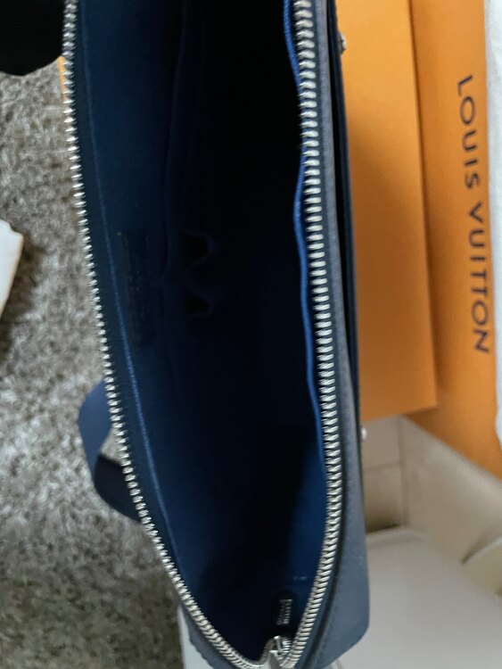 ルイヴィトン タイガ （ブランドバッグ）の商品画像 - 査定依頼日：2025年4月25日 - 最高査定価格：60,000円