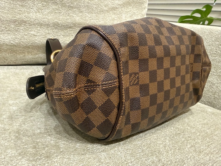 システィナ（ブランドバッグ）の商品画像 - 査定依頼日：2026年4月16日 - 最高査定価格：120,000円