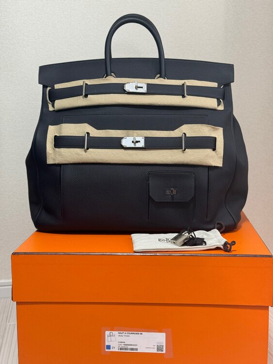 エルメス オータクロア 50 マルチポケット（ブランドバッグ）の商品画像 - 査定依頼日：2025年1月28日 - 最高査定価格：999,999,999円