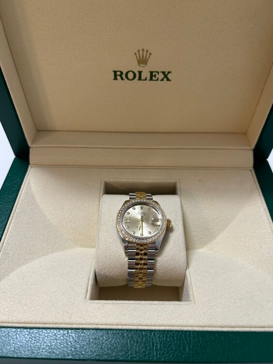 ロレックス デイトジャスト （高級時計）の商品画像 - 査定依頼日：2025年3月3日 - 最高査定価格：2,600,000円