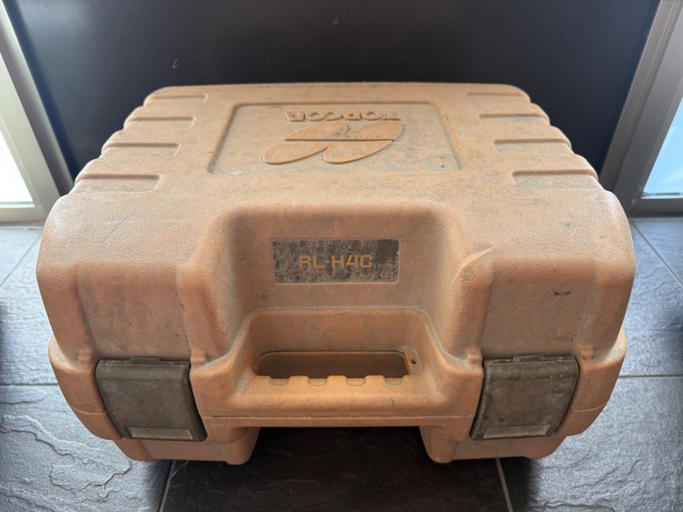 トプコン　RL-H4C（電動工具・農機具・業務用機械）の商品画像 - 査定依頼日：2025年11月16日 - 最高査定価格：5,000円