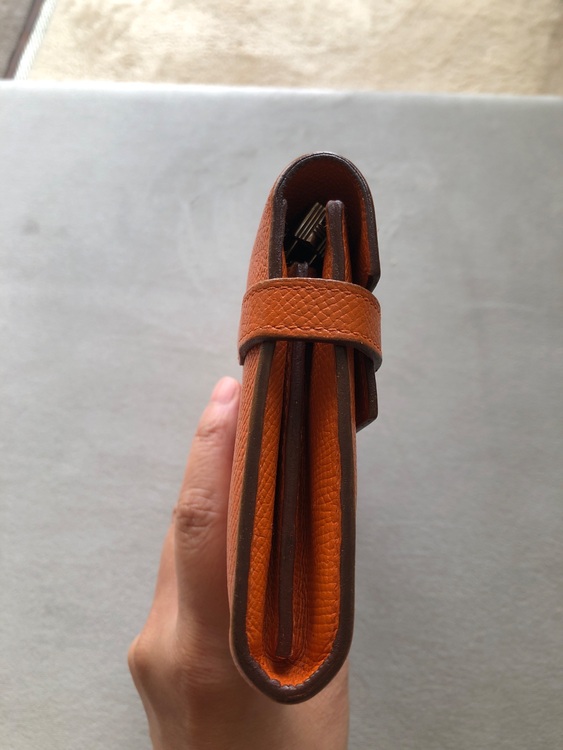 ケリーウォレット（ブランド財布・小物）の商品画像 - 査定依頼日：2025年9月10日 - 最高査定価格：100,000円