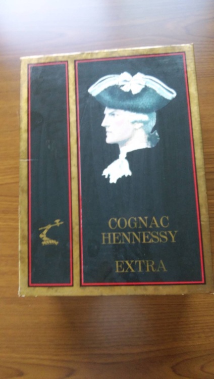 ヘネシーxo（お酒）の商品画像 - 査定依頼日：2025年6月22日 - 最高査定価格：18,000円