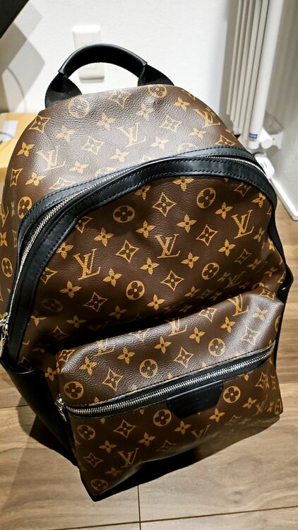 ディスカバリー・バックパック （ブランドバッグ）の商品画像 - 査定依頼日：2025年9月18日 - 最高査定価格：230,000円