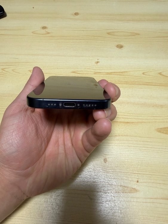 iPhone iPhone 15 Pro 128GB SIMフリー（スマホ）の商品画像 - 査定依頼日：2026年6月21日 - 最高査定価格：67,000円