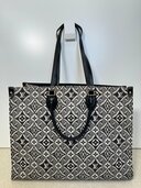 オンザゴーGM SINCE 1854（ブランドバッグ）の商品画像 - 査定依頼日：2026年7月17日 - 最高査定価格：250,000円