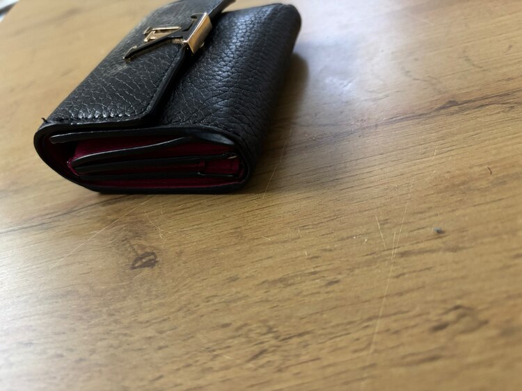 ポルトフォイユ･カプシーヌ XS（ブランド財布・小物）の商品画像 - 査定依頼日：2025年4月12日 - 最高査定価格：23,000円