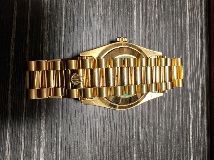 ロレックス デイデイト 1823（高級時計）の商品画像 - 査定依頼日：2025年7月3日 - 最高査定価格：2,700,000円