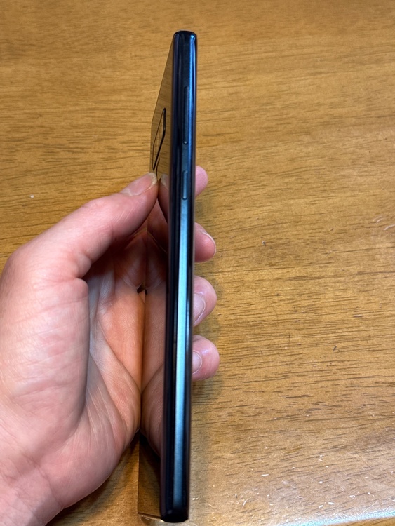 Galaxy Galaxy Note9 シリーズ 【au】Galaxy Note9 SCV40（スマホ）の商品画像 - 査定依頼日：2026年8月25日 - 最高査定価格：3,000円