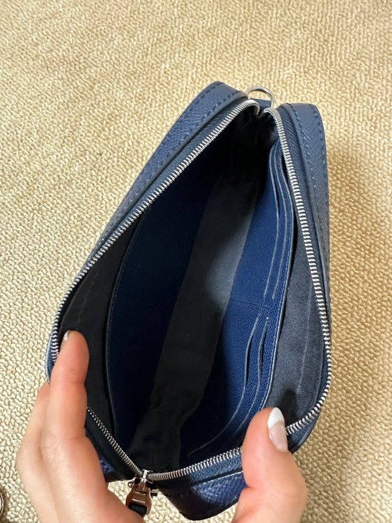 ダンヒル 男性用ポーチ（ブランドバッグ）の商品画像 - 査定依頼日：2023年7月18日