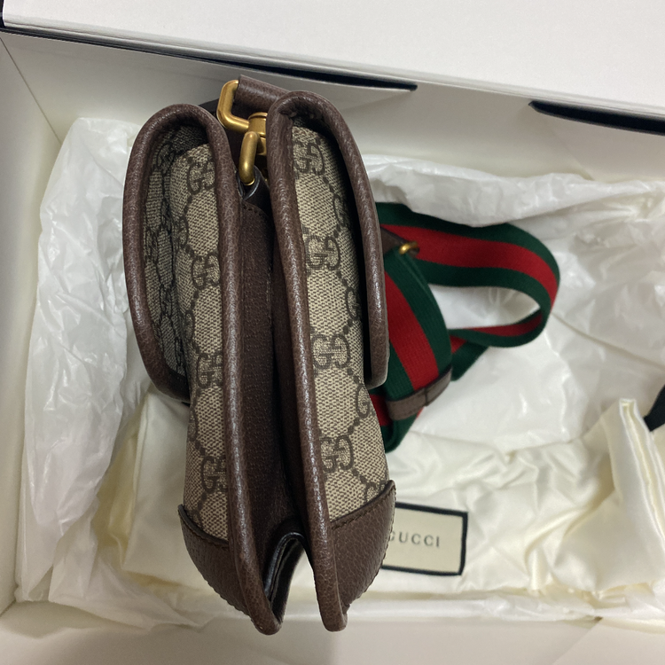 501050 9C2VT 8745（ブランドバッグ）の商品画像 - 査定依頼日：2021年10月6日 - 最高査定価格：110,000円