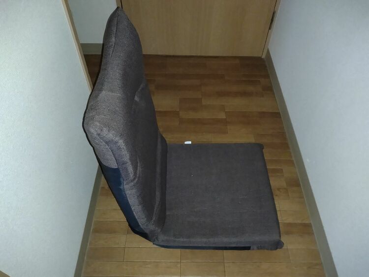 座椅子（家具・寝具）の商品画像 - 査定依頼日：2025年11月22日 - 最高査定価格：2,000円