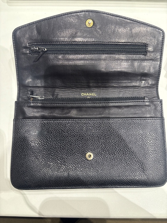 キャビアスキン　ココマーク長財布（ブランド財布・小物）の商品画像 - 査定依頼日：2026年4月5日 - 最高査定価格：25,000円