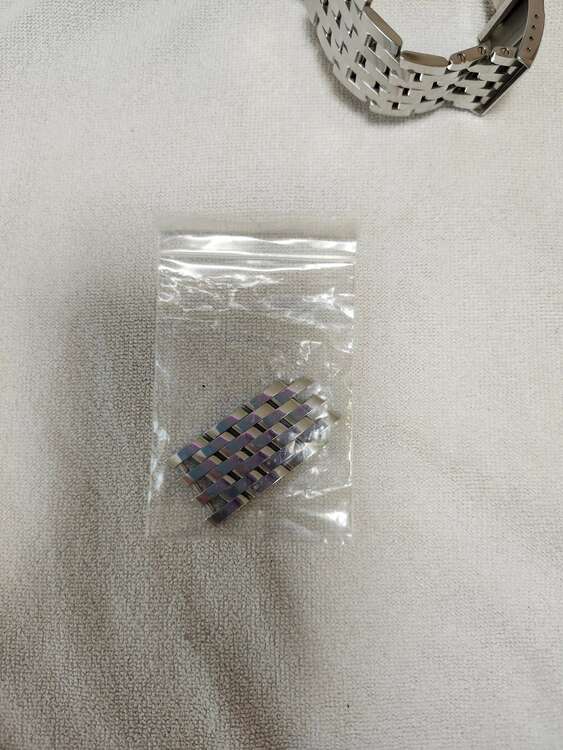 ブライトリング ナビタイマー A2432（高級時計）の商品画像 - 査定依頼日：2025年4月26日 - 最高査定価格：550,000円