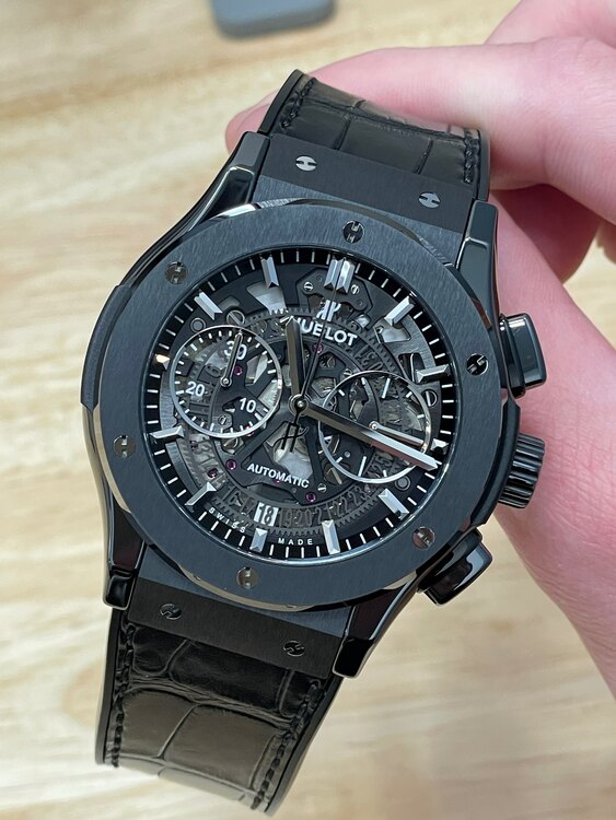 アエロフュージョン ブラックマジック（高級時計）の商品画像 - 査定依頼日：2025年3月23日 - 最高査定価格：1,150,000円